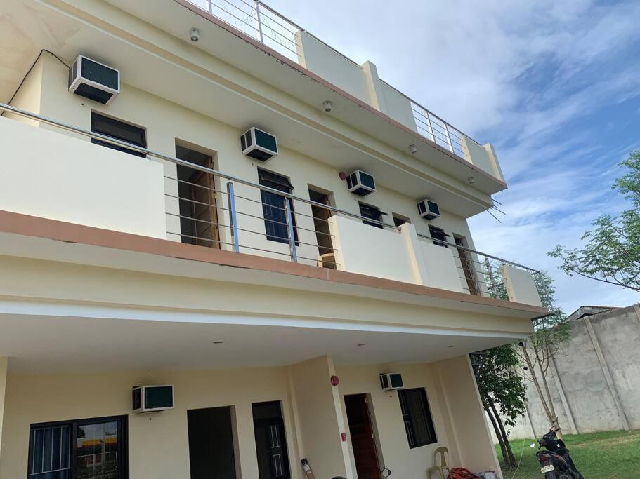 Lee'S Apartment Dumaguete City Екстериор снимка