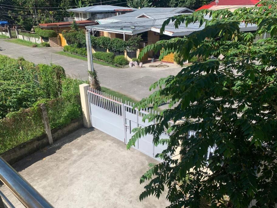 Lee'S Apartment Dumaguete City Екстериор снимка